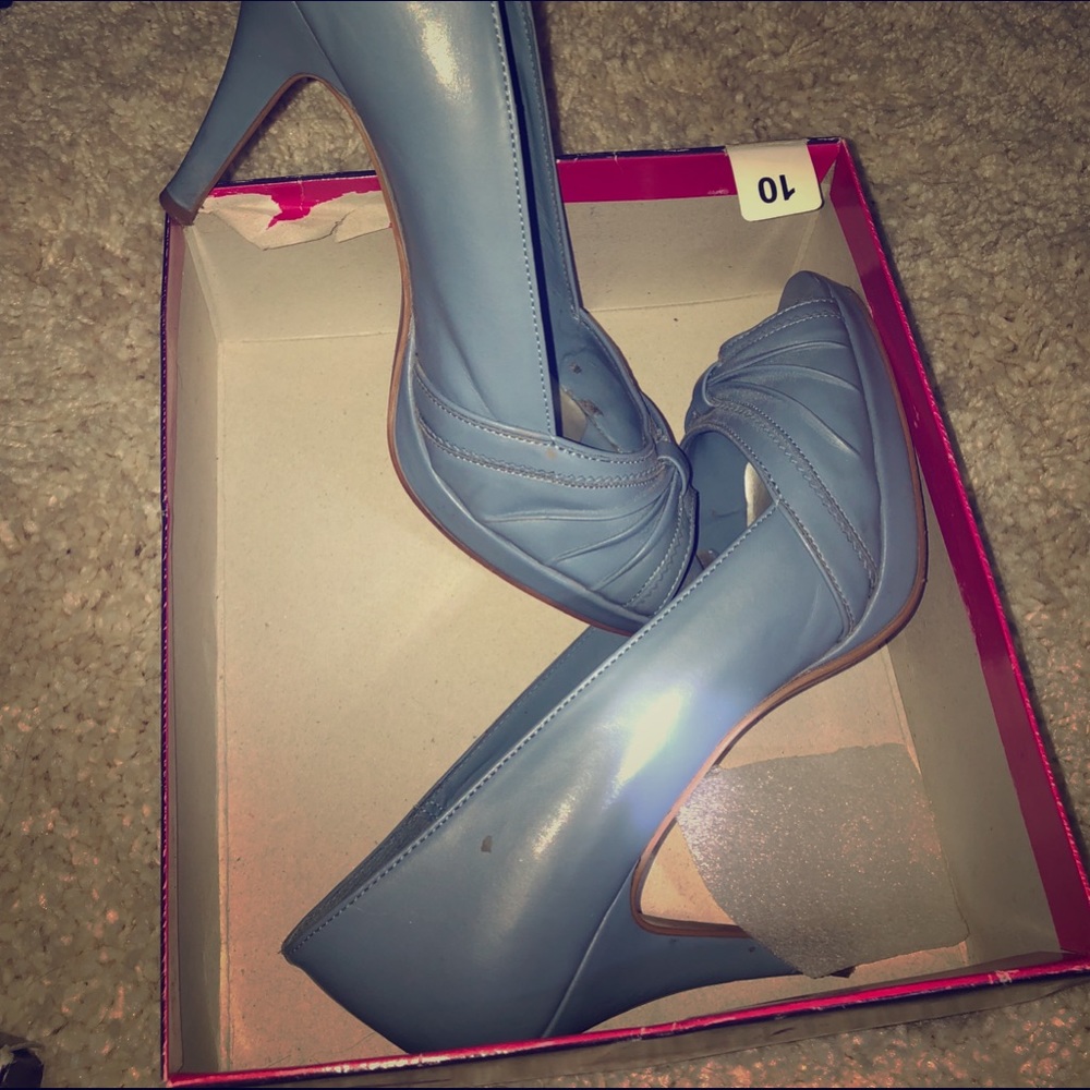 Baby blue open toed heels